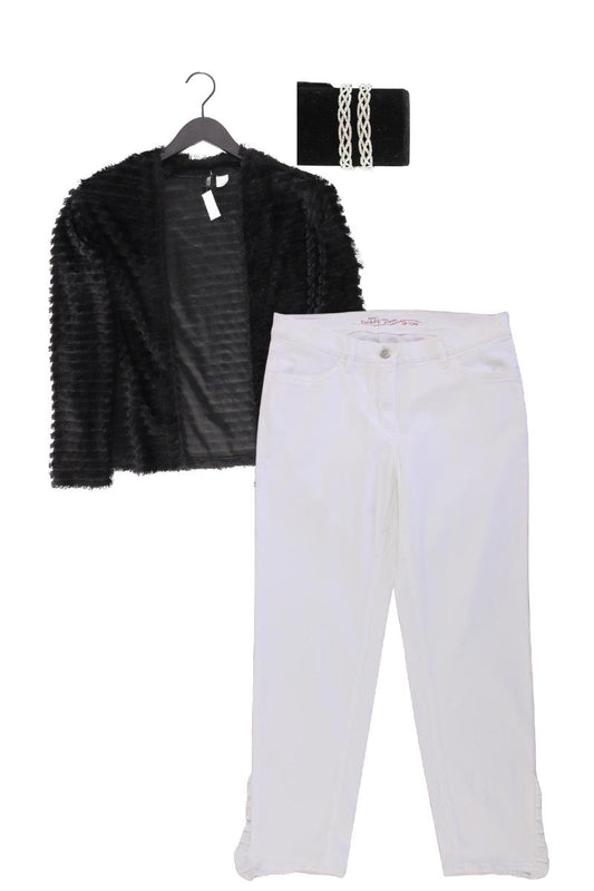 Second Hand Outfit Größe M mit Classic Cardigan in Gr. M und Halskette