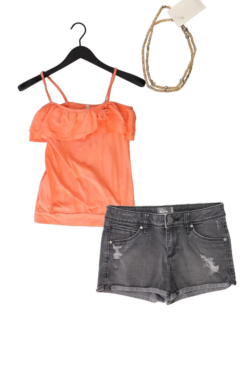 Second Hand Outfit Größe XS mit Benetton Spaghetti-Top in Gr. XS und Schmuck