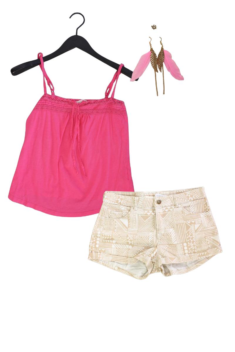 Second Hand Outfit Größe S mit Spaghetti-Top in Gr. S, H&M Hotpants in Gr. 36