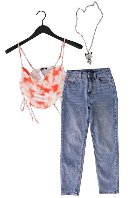 Second Hand Outfit Größe XS mit Bershka Crop Top in Gr. XS und Halskette