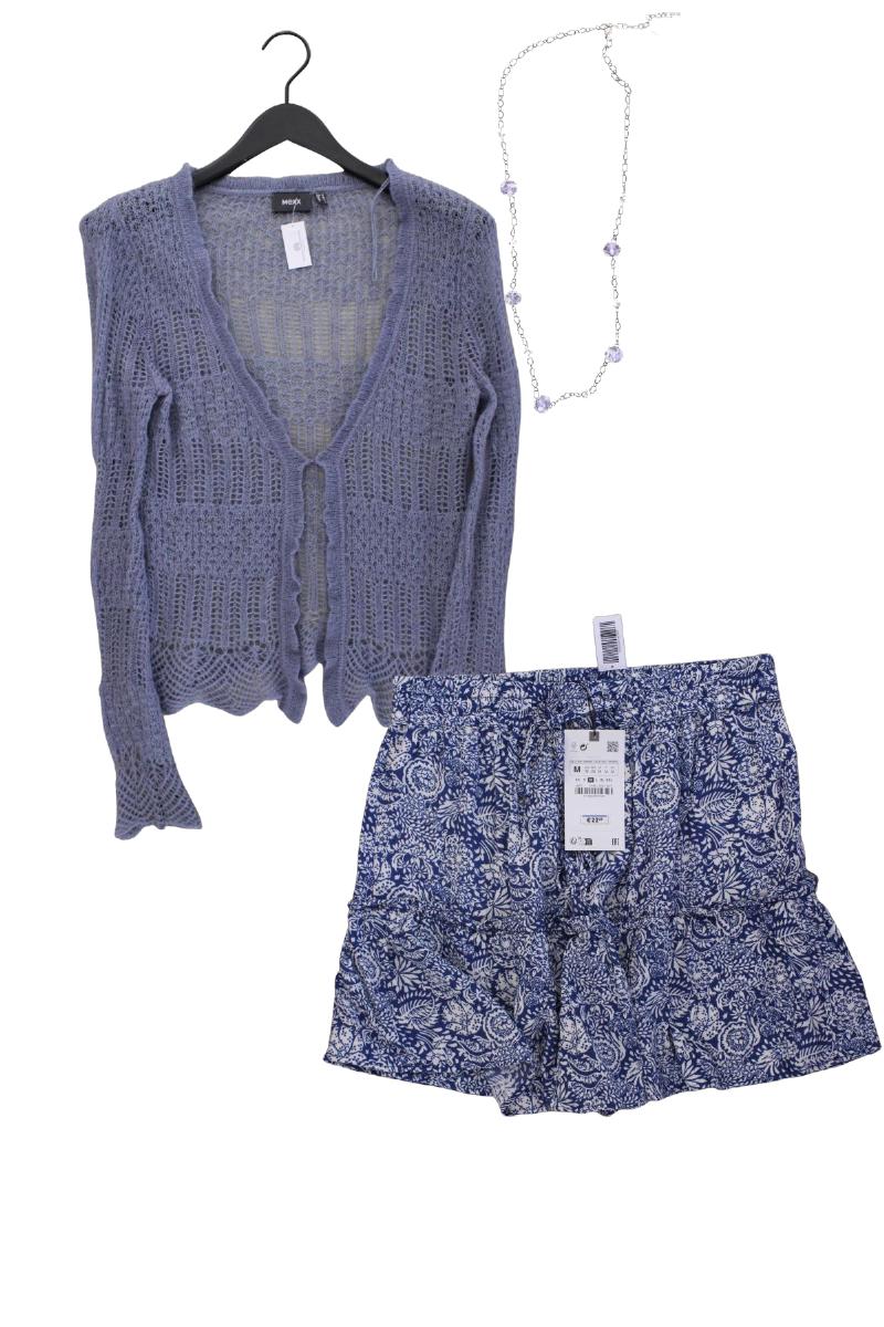 Second Hand Outfit Größe M mit Mexx Classic Cardigan in Gr. M und Halskette