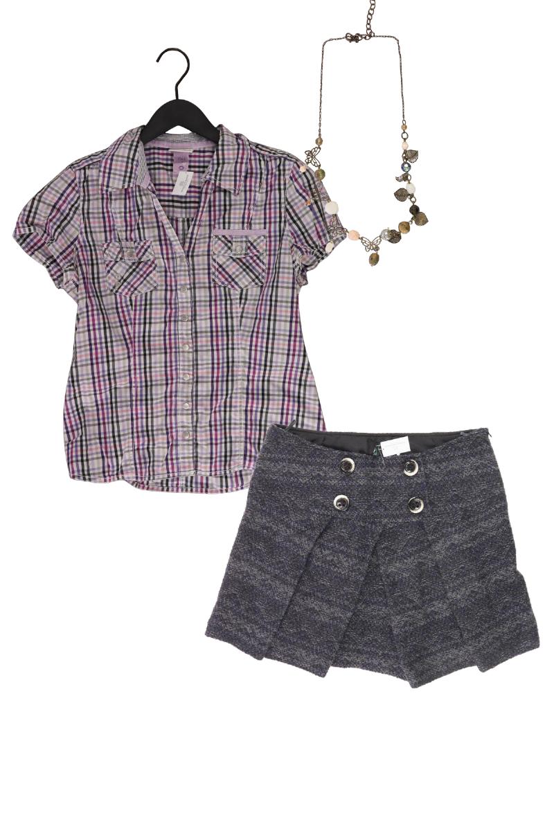 Second Hand Outfit Größe M mit Street One Karobluse in Gr. 38 und Halskette