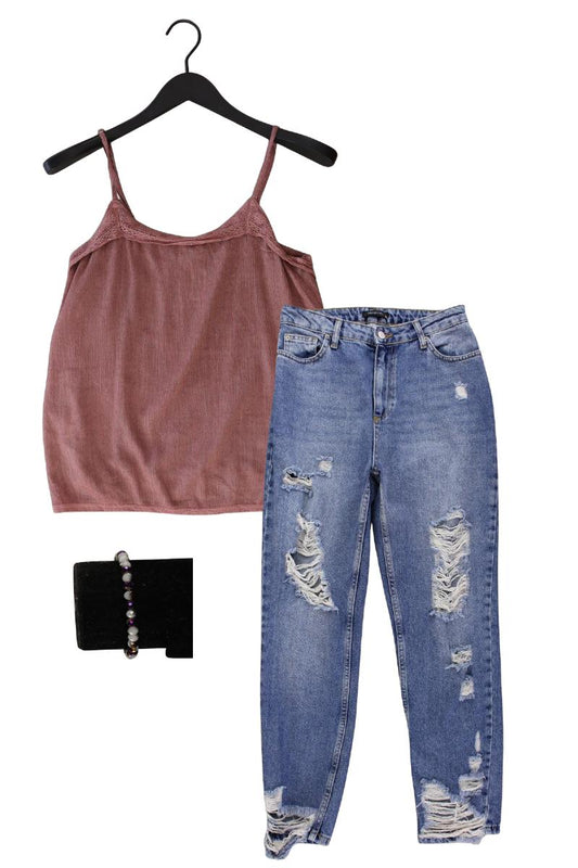 Second Hand Outfit Größe S mit Mango Spaghetti-Top in Gr. S und Armband