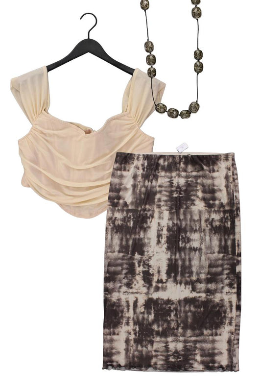 Second Hand Outfit Größe XXL mit Crop Top in Gr. XXL, Stretchrock in Gr. 48/50