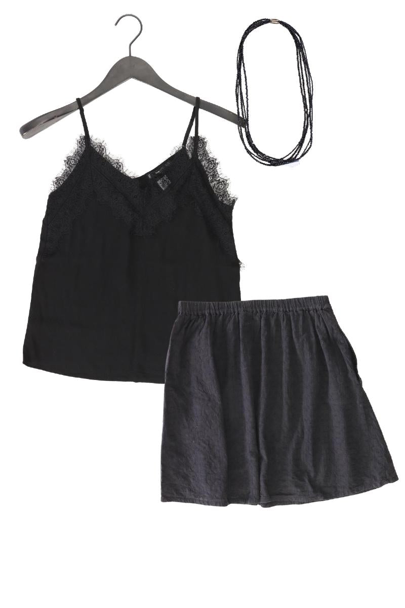 Second Hand Outfit Größe XS mit Mango Camisole in Gr. XS und Halskette