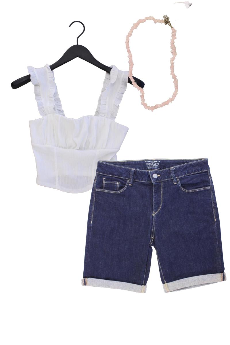 Second Hand Outfit Größe S mit Crop Top in Gr. S, Esprit Jeansshorts in Gr. W27
