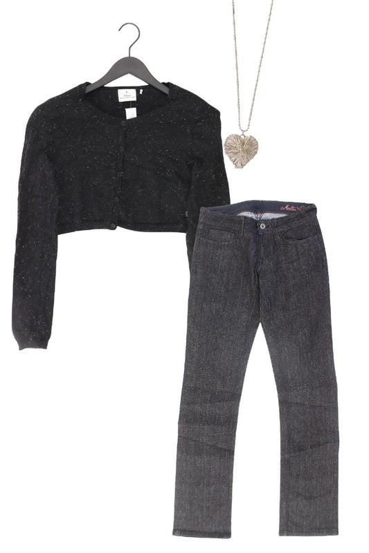 Second Hand Outfit Größe S mit s.Oliver Strickjacke in Gr. S und Halskette