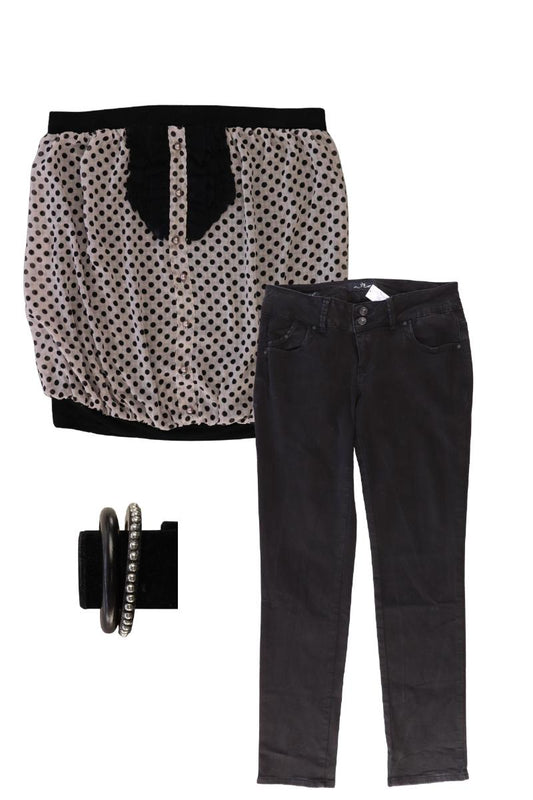 Second Hand Outfit Größe M mit Fornarina Bandeautop in Gr. M und Armband