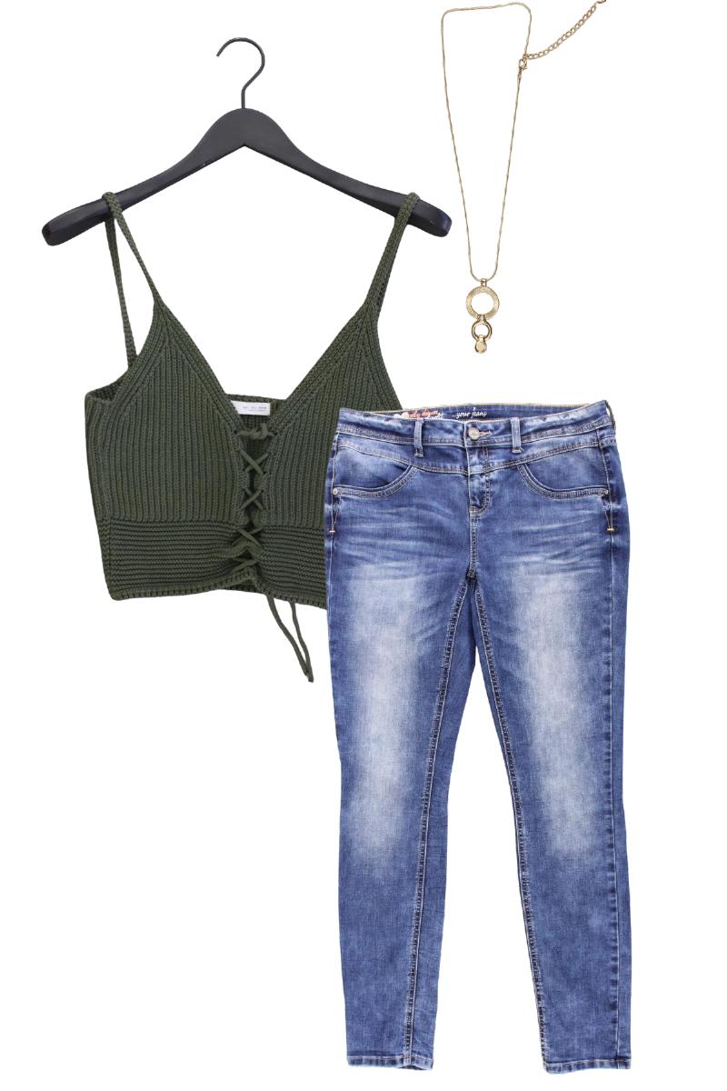 Second Hand Outfit Größe L mit Zara Stricktop in Gr. L und Halskette