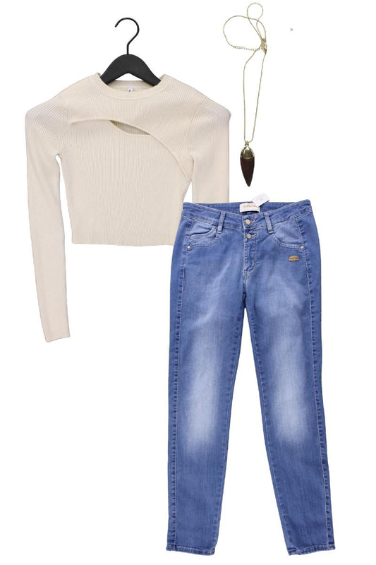 Second Hand Outfit Größe S mit Cropped Shirt in Gr. S und Halskette