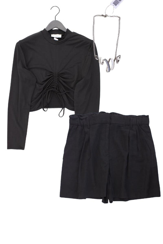 Second Hand Outfit Größe XXL, Shorts in Gr. 50 und Halskette