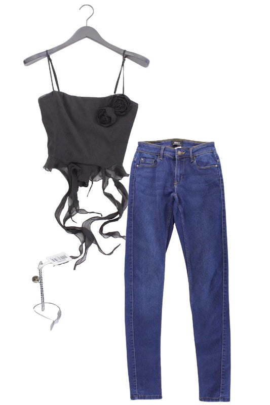 Second Hand Outfit Größe XS mit Zara Crop Top in Gr. XS und Armband
