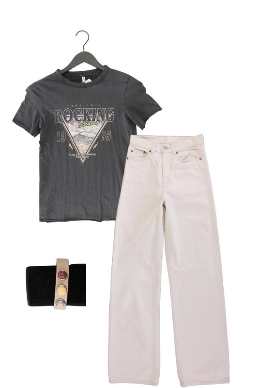Second Hand Outfit Größe XS mit Only Printshirt in Gr. XS und Armband