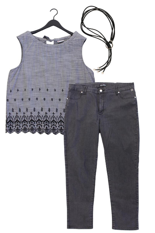 Second Hand Outfit Größe XL mit Street One Ärmellose Bluse in Gr. 46