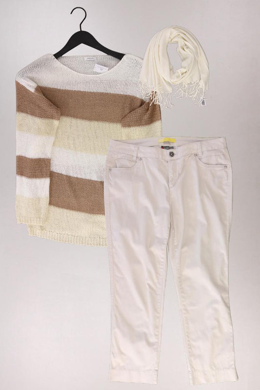 Second Hand Outfit Größe M mit Lascana Grobstrickpullover in Gr. 40/42 und Schal