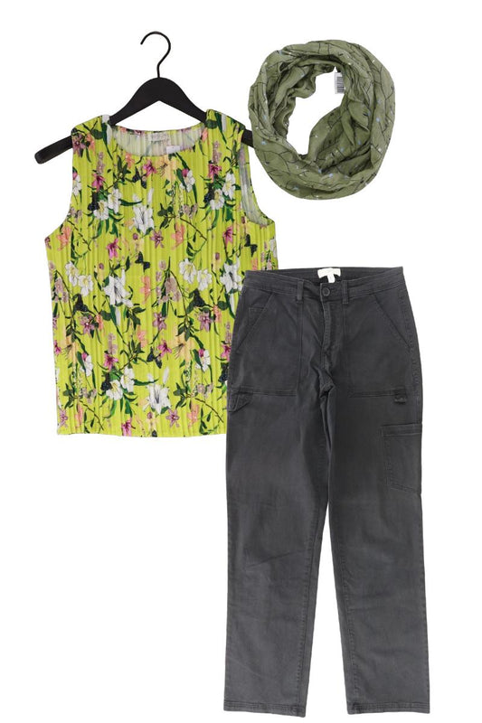 Second Hand Outfit Größe S mit New Collection Ärmellose Bluse in Gr. S und Tuch