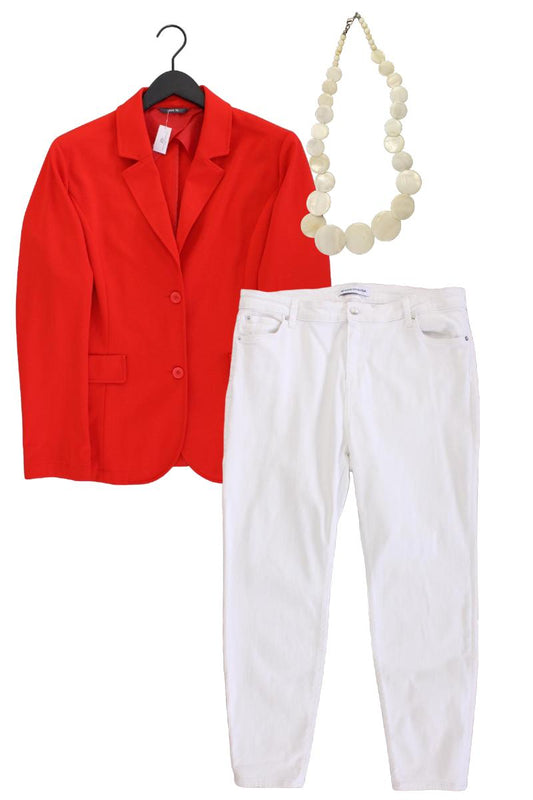 Second Hand Outfit Größe XL mit HEMA Jerseyblazer in Gr. XL und Schmuck
