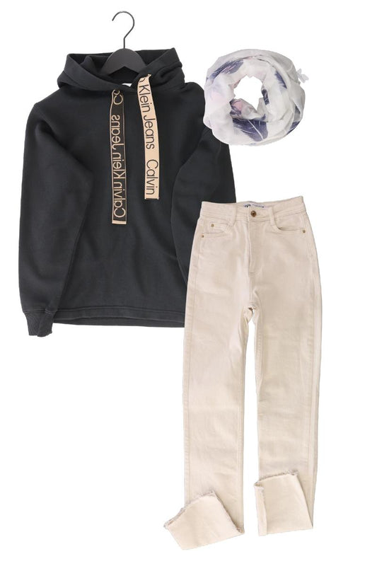 Second Hand Outfit Größe XS mit Calvin Klein Hoodie in Gr. XS und Armband