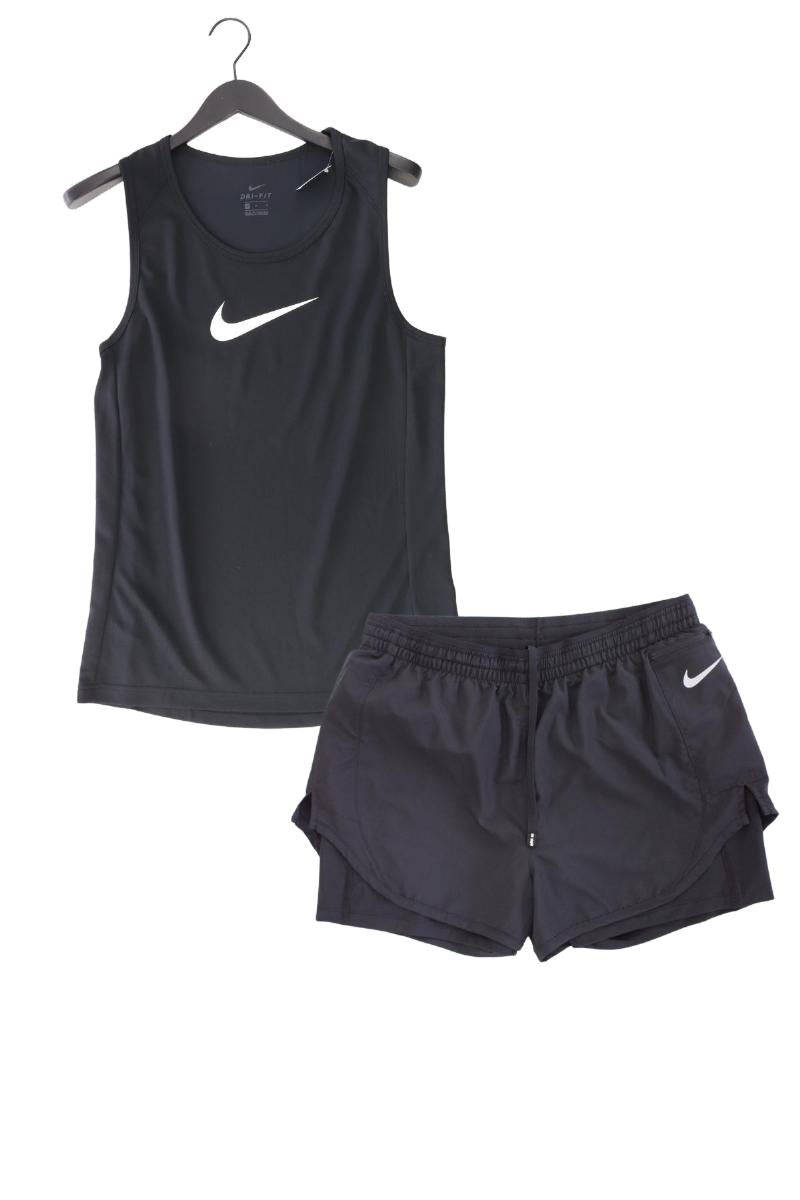 Second Hand Outfit Größe M mit Nike Sporttop in Gr. M, Nike Sportshorts in Gr. M