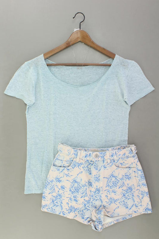 Second Hand Outfit Größe XS mit T-Shirt in Gr. S, Topshop Hotpants in Gr. XS