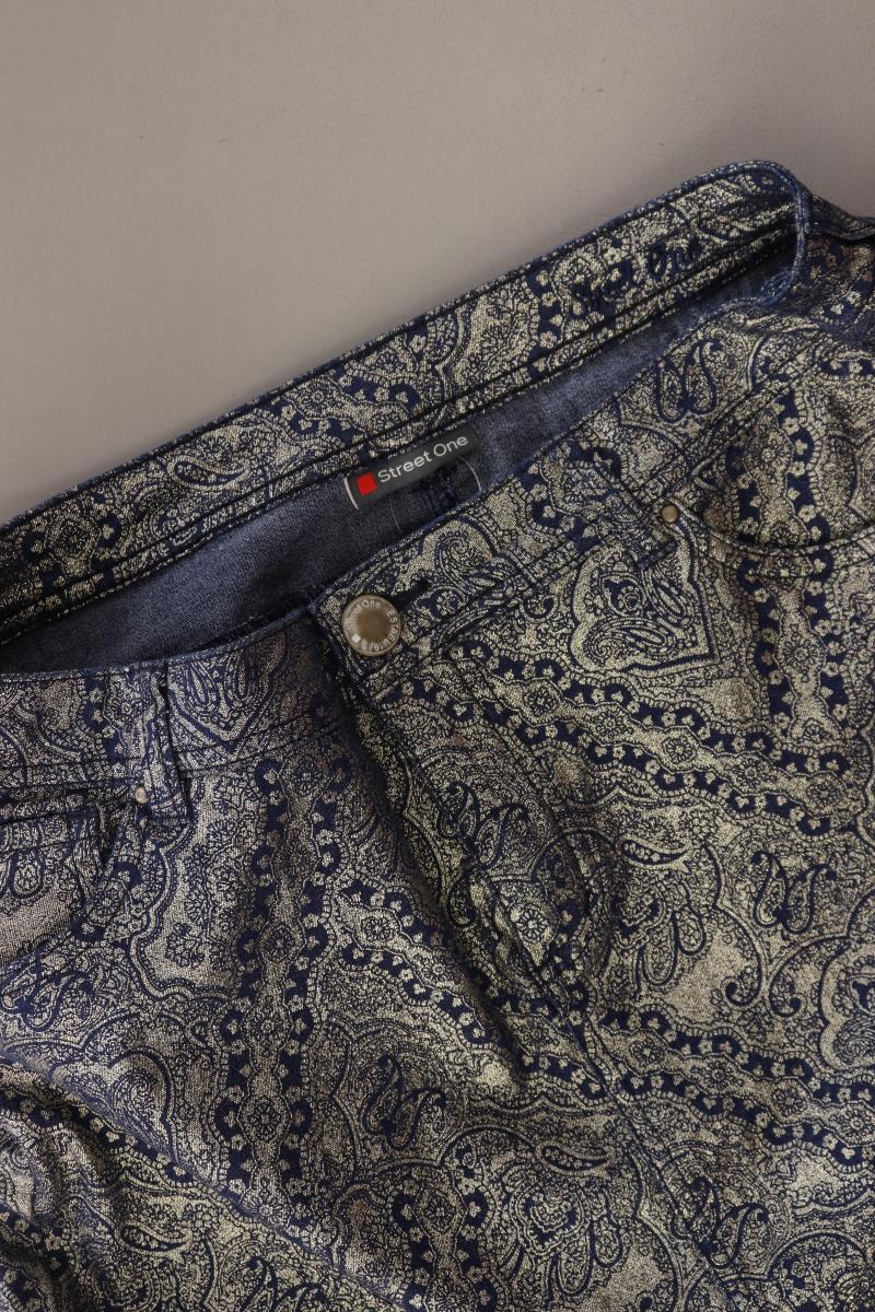 Second Hand Outfit Größe M mit Grobstrickpullover in Gr. 38 und Halskette