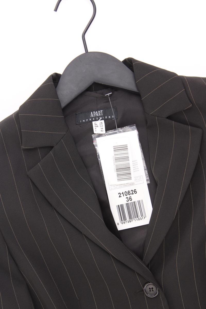 Second Hand Outfit Größe S mit Apart Classic Blazer in Gr. 36 und Halskette