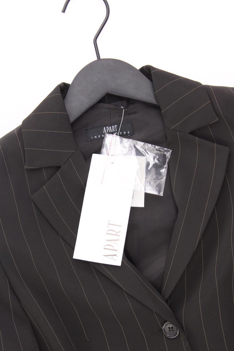 Second Hand Outfit Größe S mit Apart Classic Blazer in Gr. 36 und Halskette
