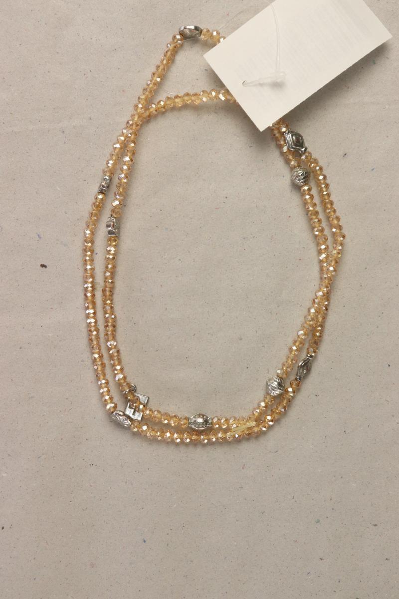 Second Hand Outfit Größe M mit Mango Trägertop in Gr. M und Schmuck