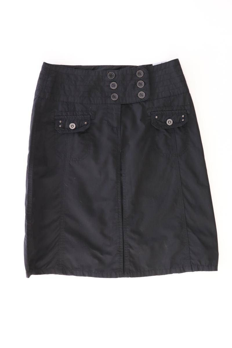 Second Hand Outfit Größe S mit More&More Spitzenbluse in Gr. 36 und Halskette