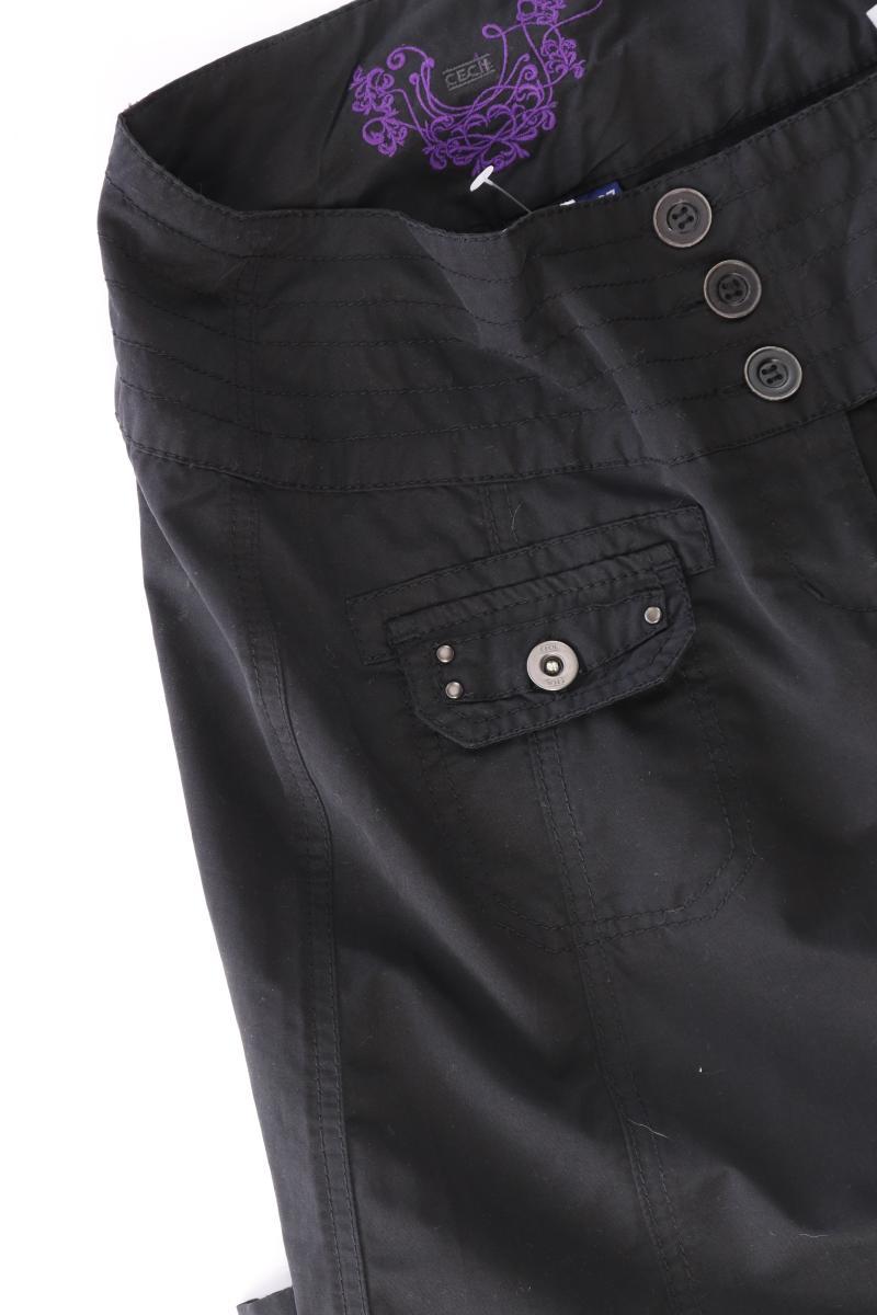 Second Hand Outfit Größe S mit More&More Spitzenbluse in Gr. 36 und Halskette