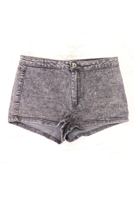 H&M Jeansshorts Gr. 38 grau aus Baumwolle