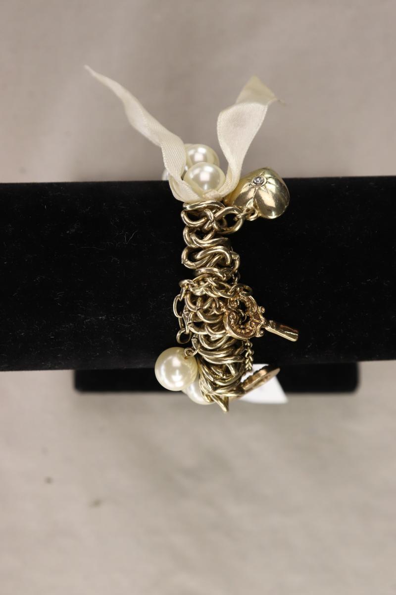 Perlenarmband creme