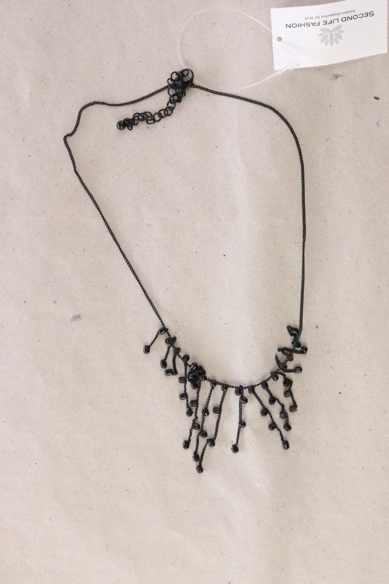 Second Hand Outfit Größe M mit QS by s.Oliver Shirt mit V-Ausschnitt in Gr. M