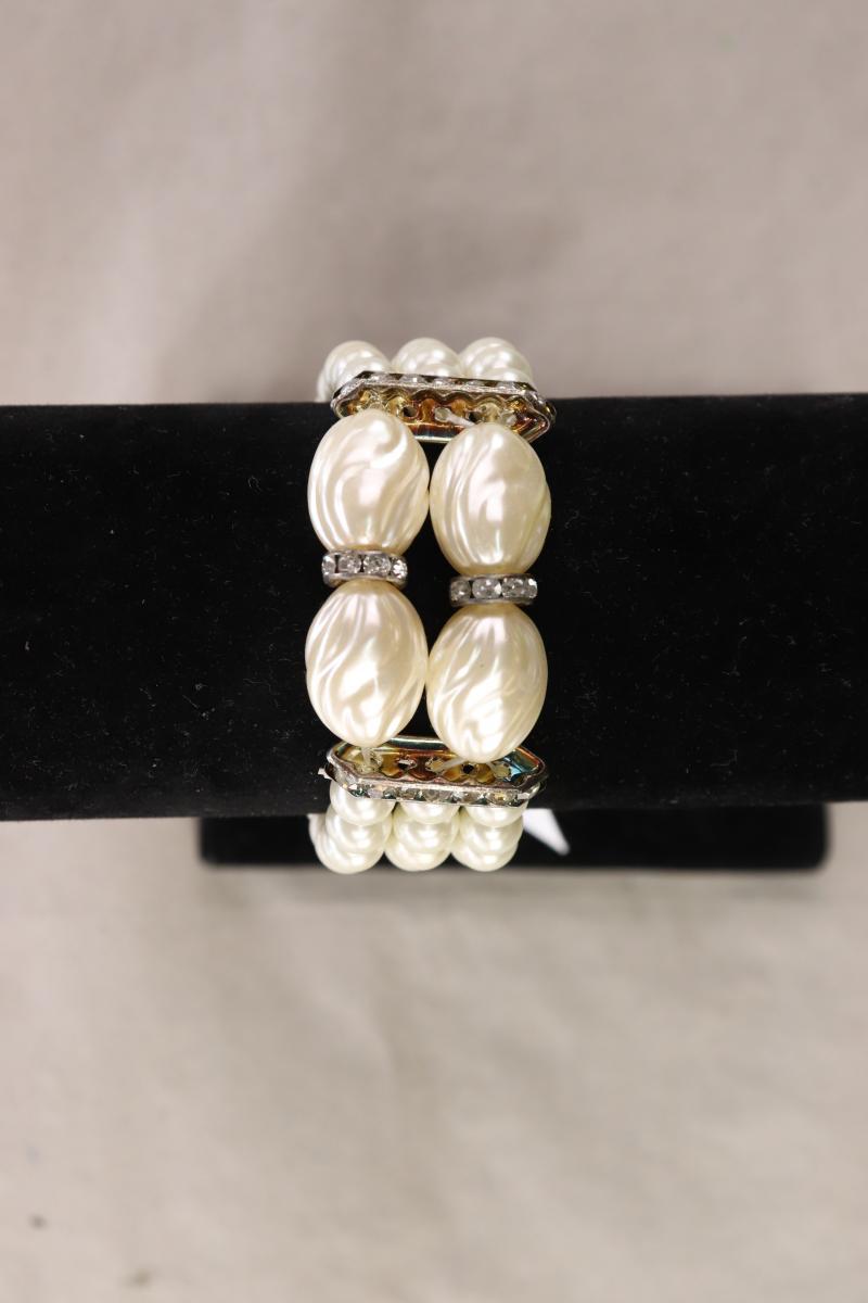 MeLady Armband neu mit Etikett creme