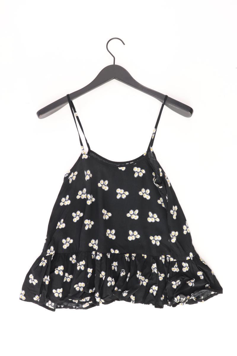 Second Hand Outfit Größe S mit Mango Spaghetti-Top in Gr. S, Hotpants in Gr. 36