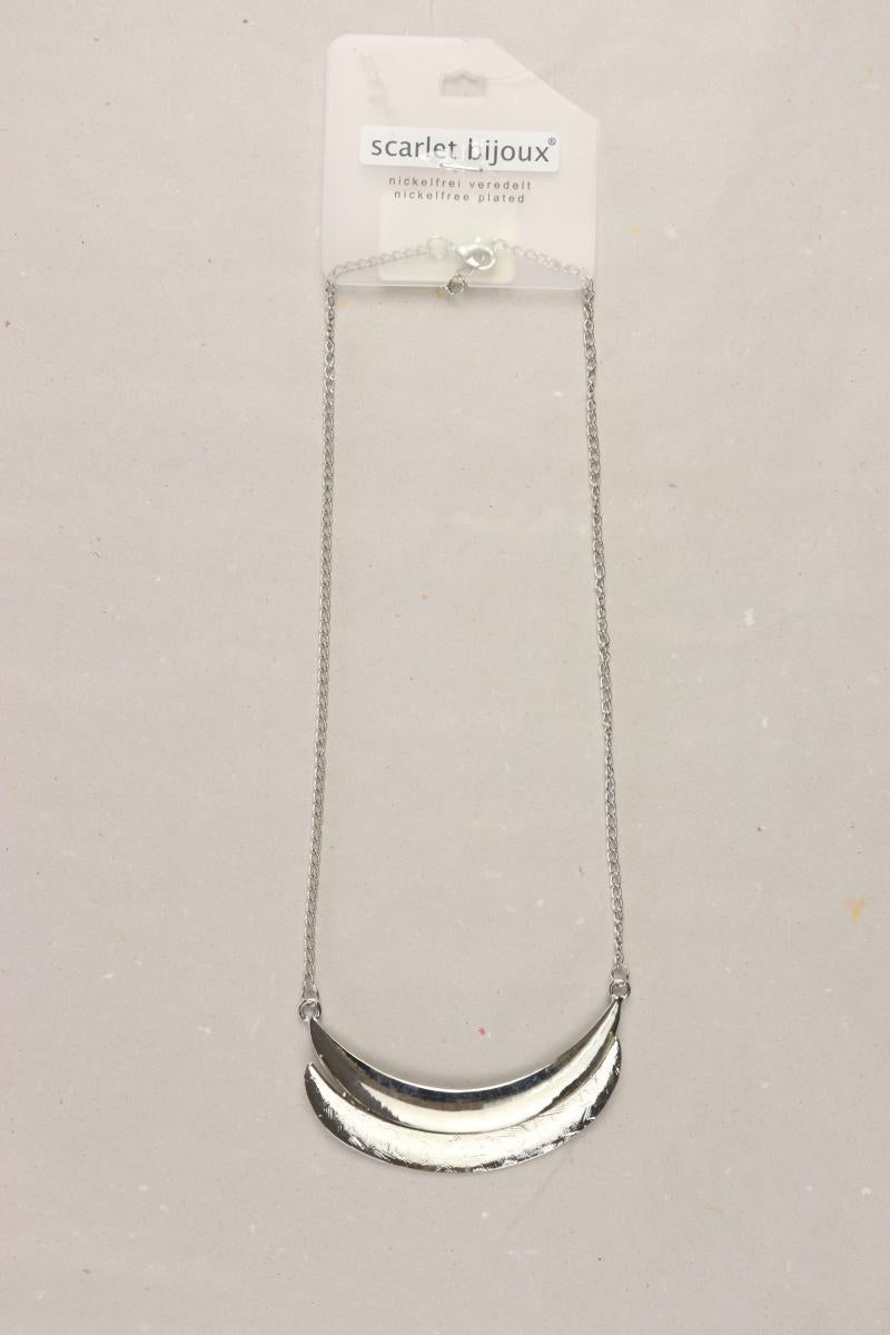 Second Hand Outfit Größe M mit Grobstrickpullover in Gr. 38 und Halskette