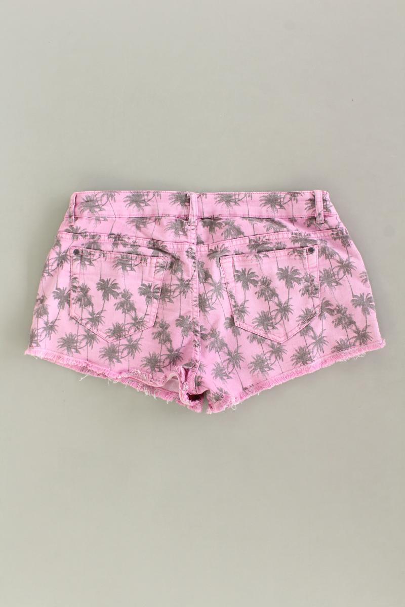 Second Hand Outfit Größe S mit Mango Spaghetti-Top in Gr. S, Hotpants in Gr. 36