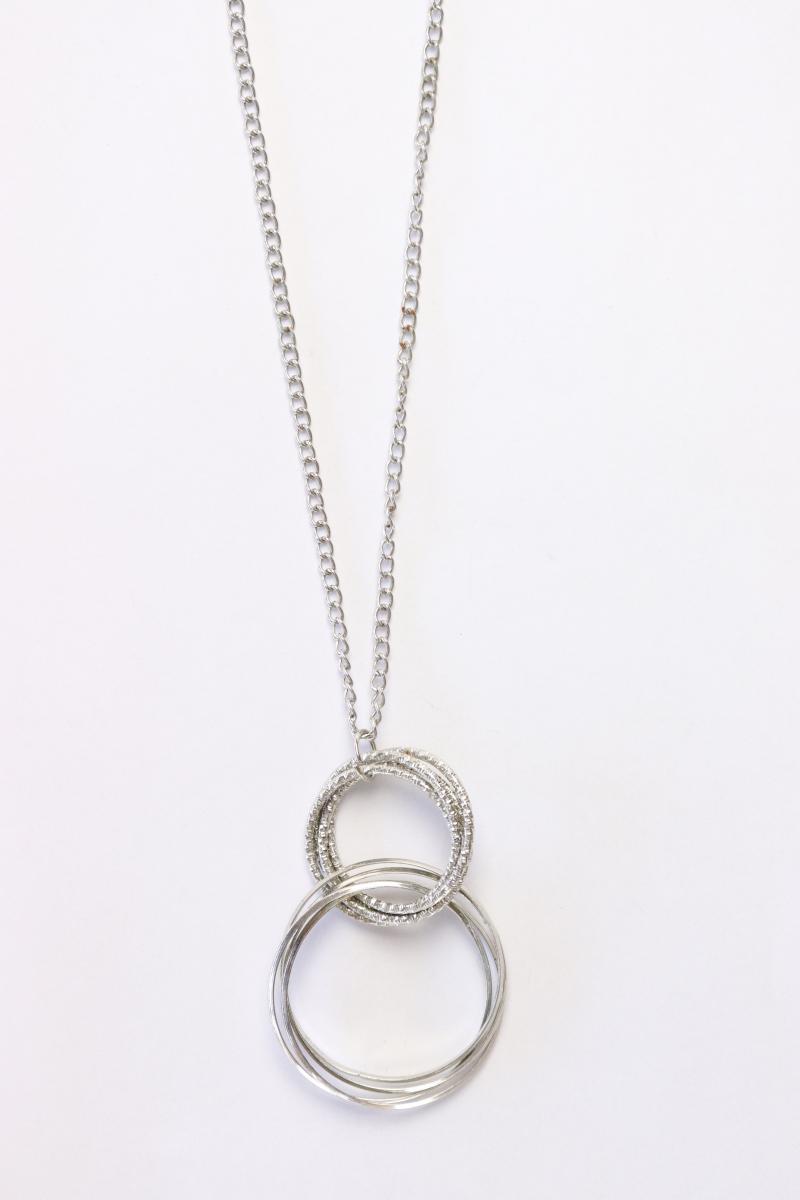 Second Hand Outfit Größe S mit s.Oliver Kurzarmbluse in Gr. 36 und Halskette