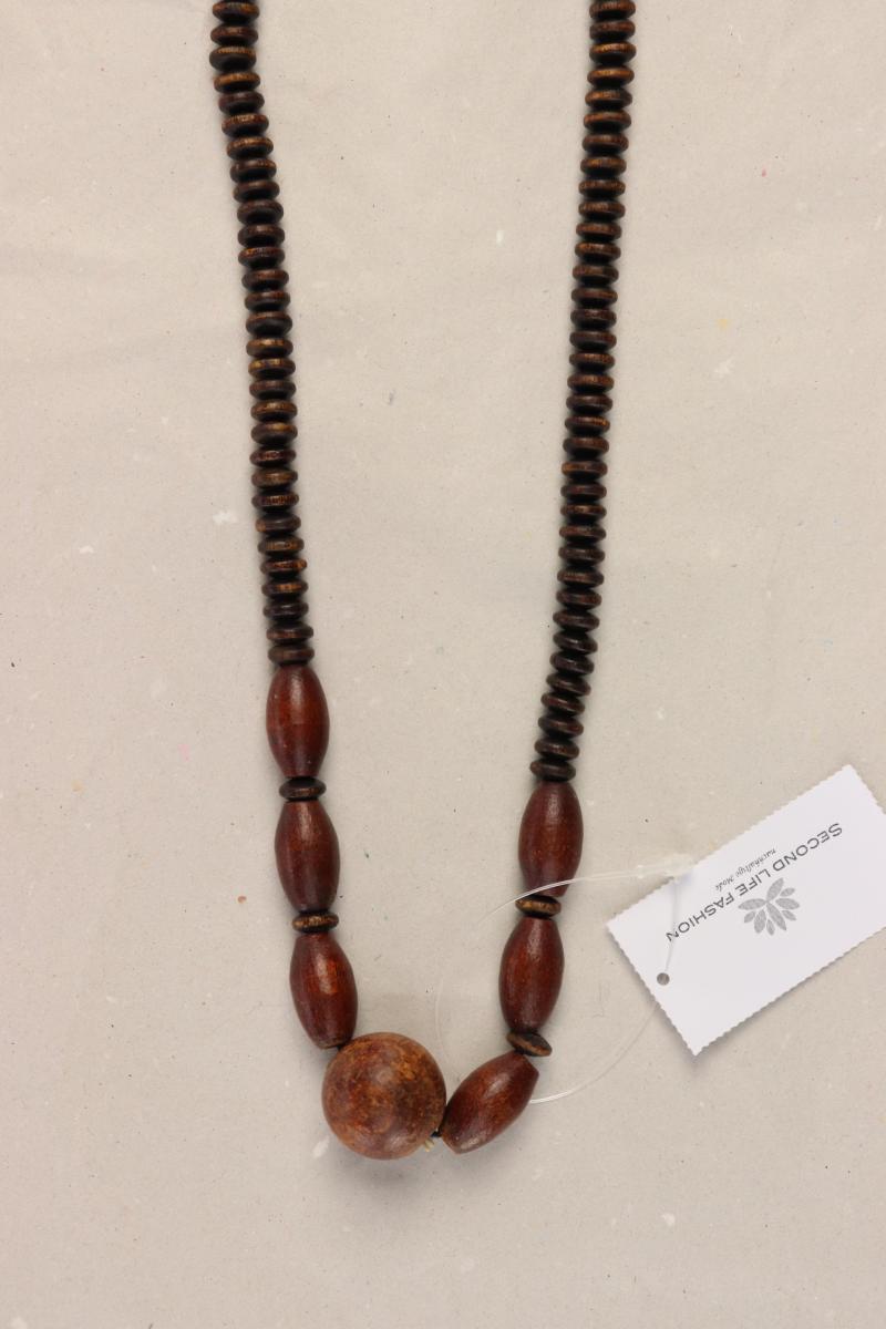 Second Hand Outfit Größe M mit s.Oliver Printshirt in Gr. 40 und Halskette