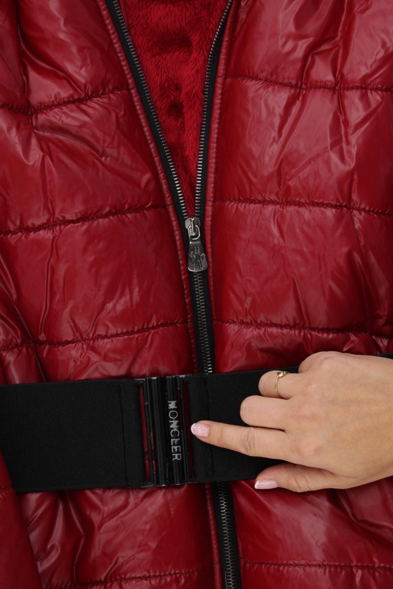 Moncler Daunenjacke Gr. 34 rot aus Polyamid