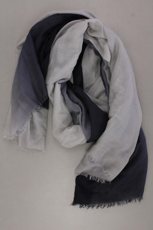 Tuch grau