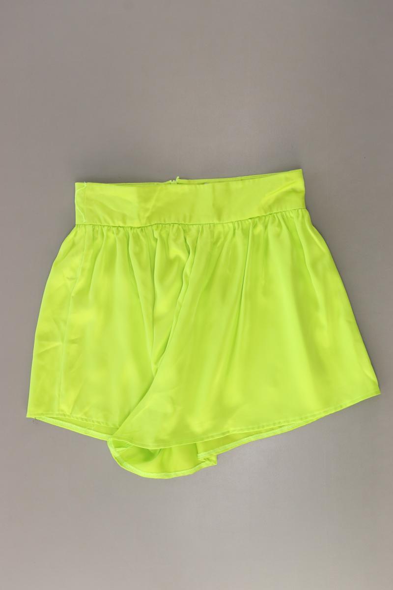 Asos Shorts Gr. 38 grün aus Polyester