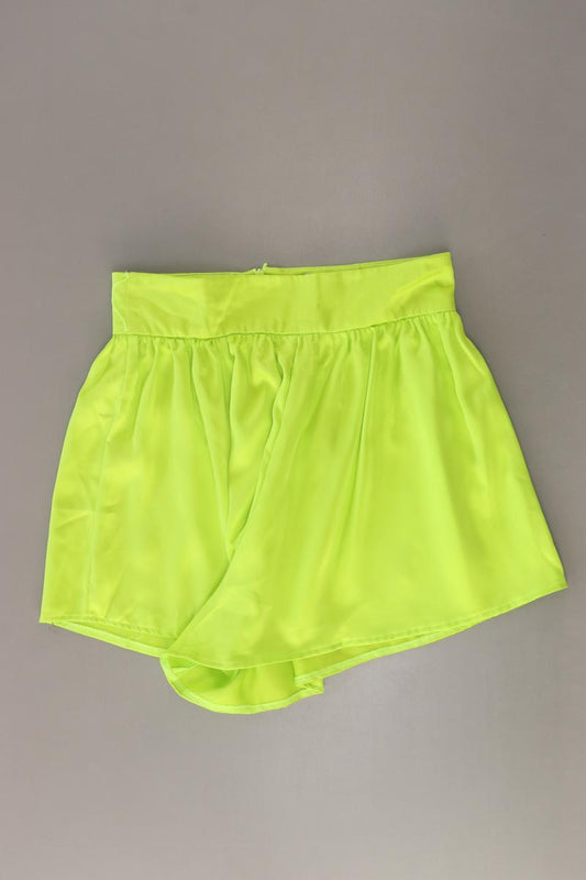 Asos Shorts Gr. 38 grün aus Polyester