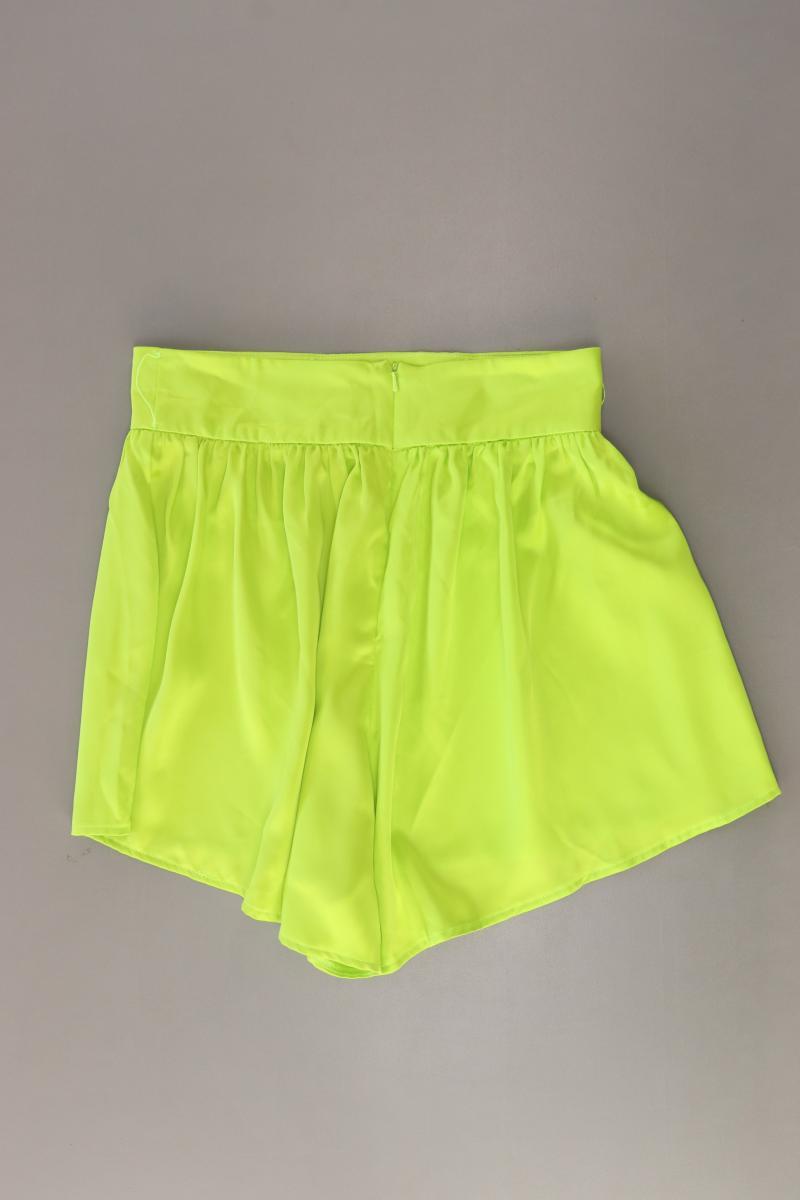 Asos Shorts Gr. 38 grün aus Polyester