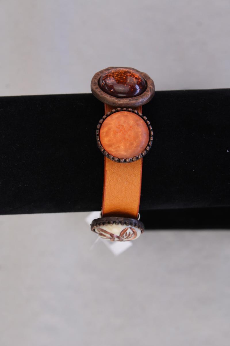 Armband neuwertig orange aus Leder