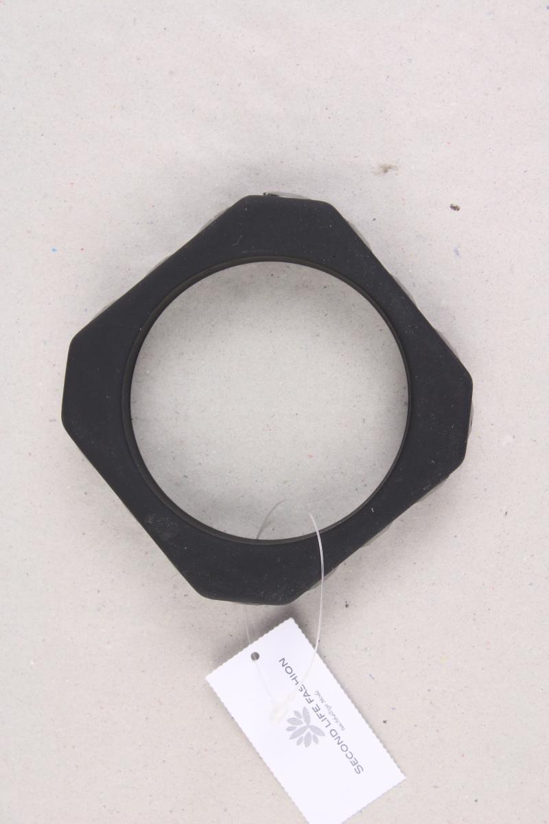 Second Hand Outfit Größe S mit Pepe Jeans T-Shirt in Gr. S und Armband