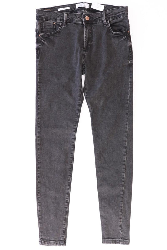 Bershka Skinny Jeans Gr. 38 grau aus Baumwolle