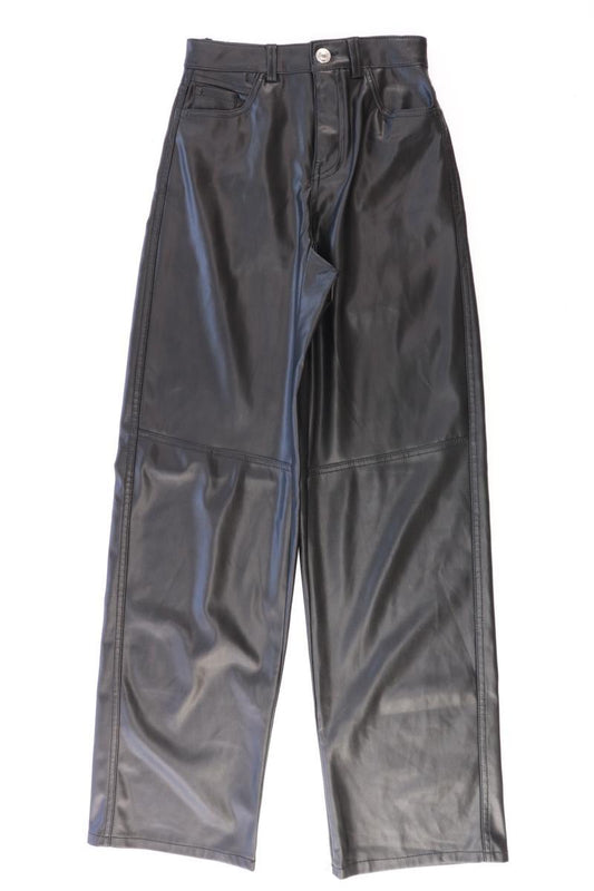 Bershka Kunstlederhose Gr. XS schwarz