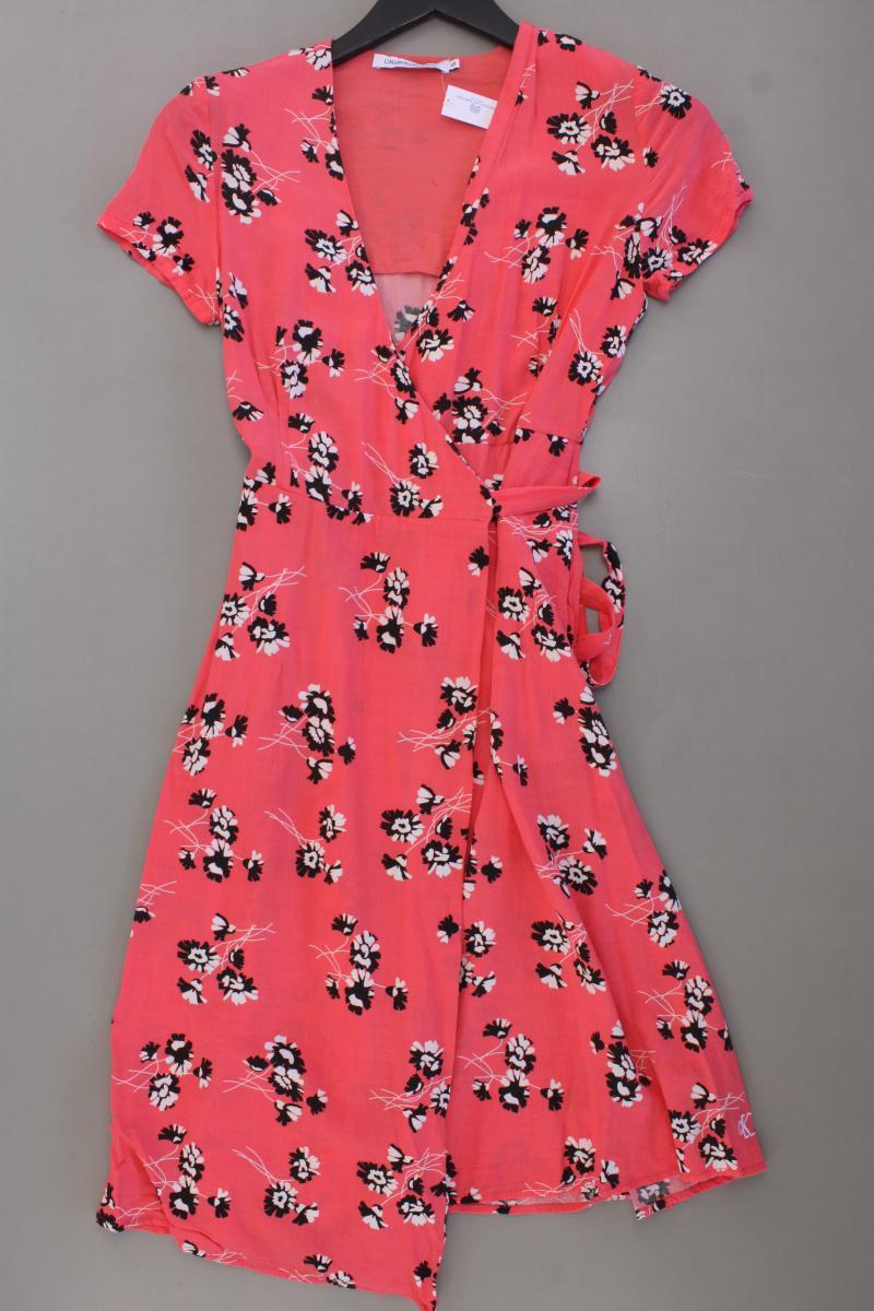 Calvin Klein Jeans Wickelkleid Gr. XS mit Blumenmuster Kurzarm rosa aus Viskose