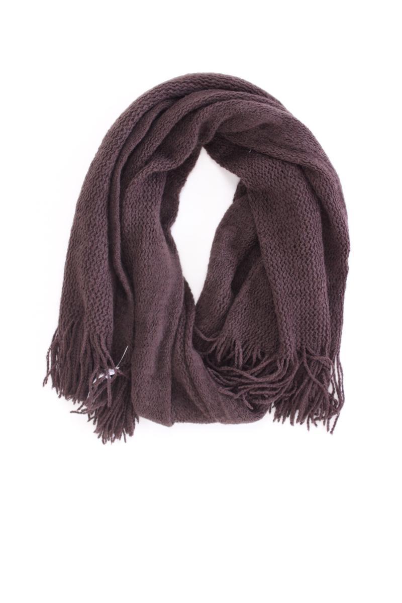 Second Hand Outfit Größe S mit More&More Strickjacke in Gr. 36 und Schal